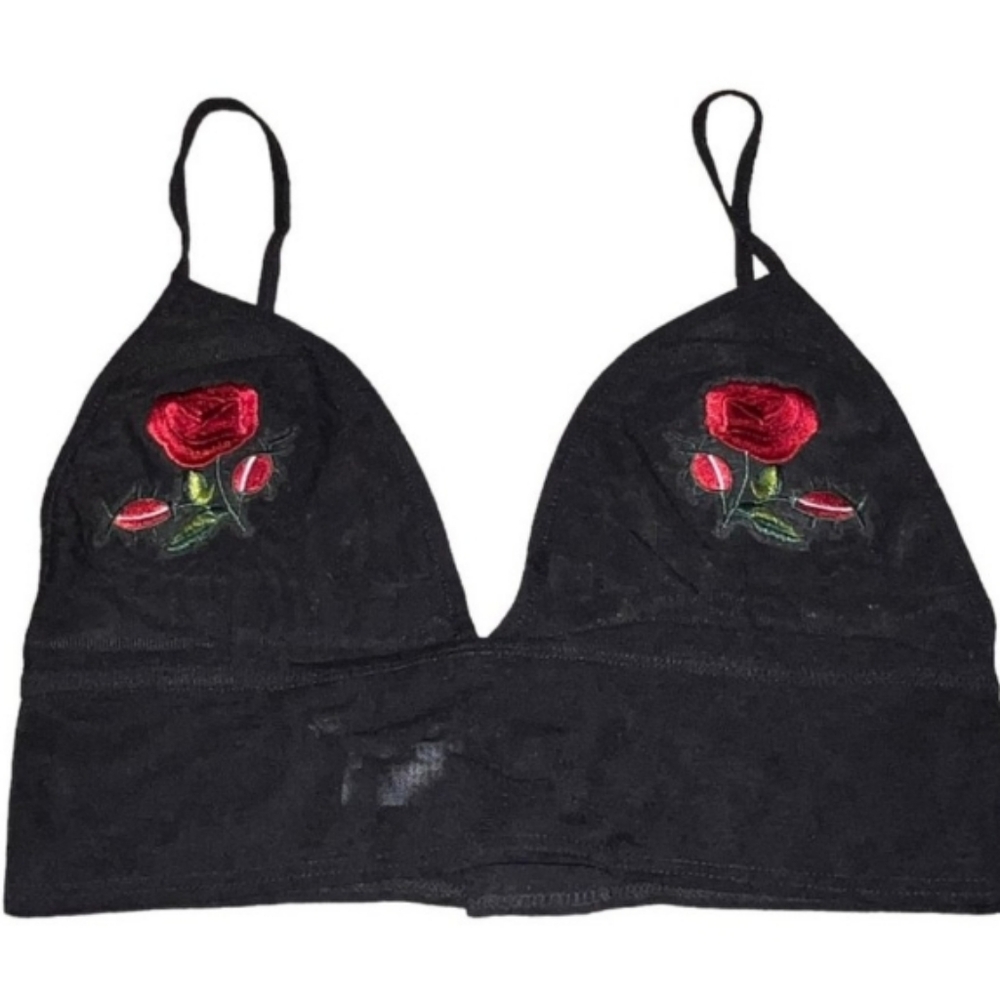 Tic Toc Black Roses Crop Top-L